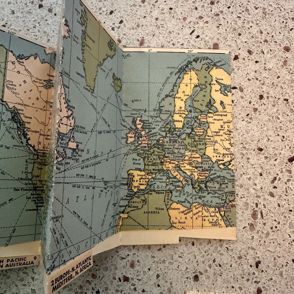 WWII~World at a Glance Accordion Pocket Map Atlas Sept.1939~Philadelphia, PA